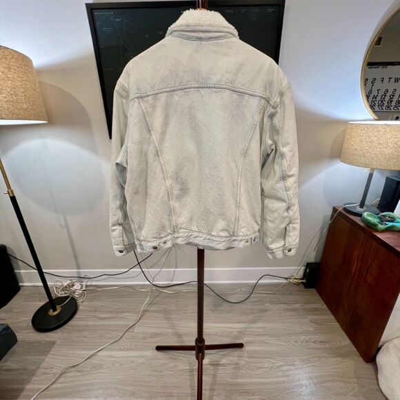 Levi's - Vintage Fit Fleece Denim Trucker Jacket - Dry Ice - Picture 2 of 7